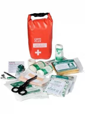 Care Plus CP® First Aid Kit - Waterproof elsősegély készlet piros színben 3